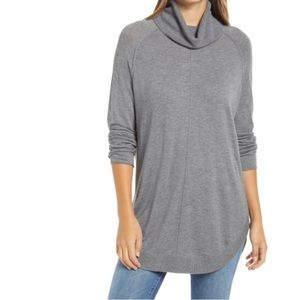 Caslon Turtleneck Tunic Sweater in Grey Dark Heather Size Medium